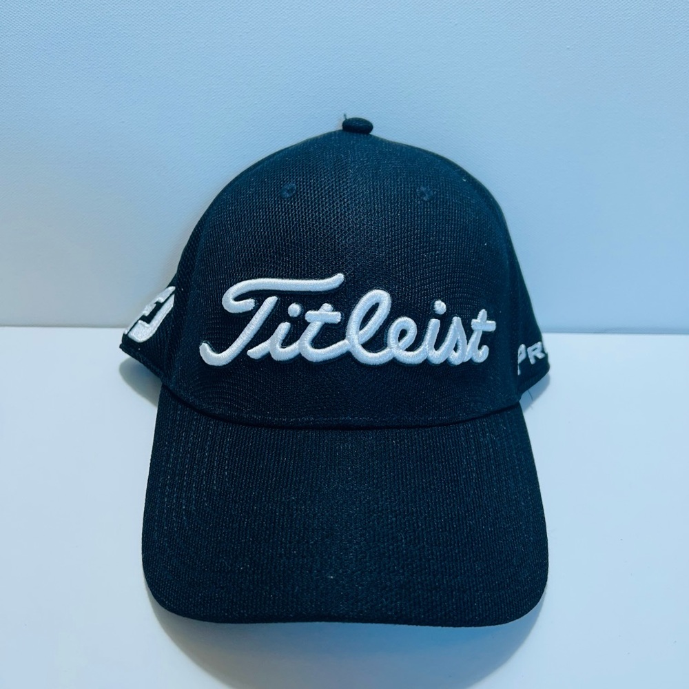 Titleist Dark Black Cap with White Logo